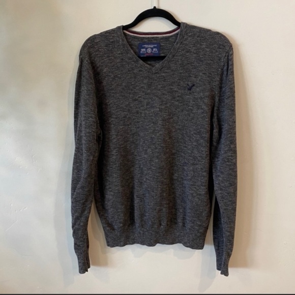 American Eagle V-Neck Sweater - Picture 1 of 4
